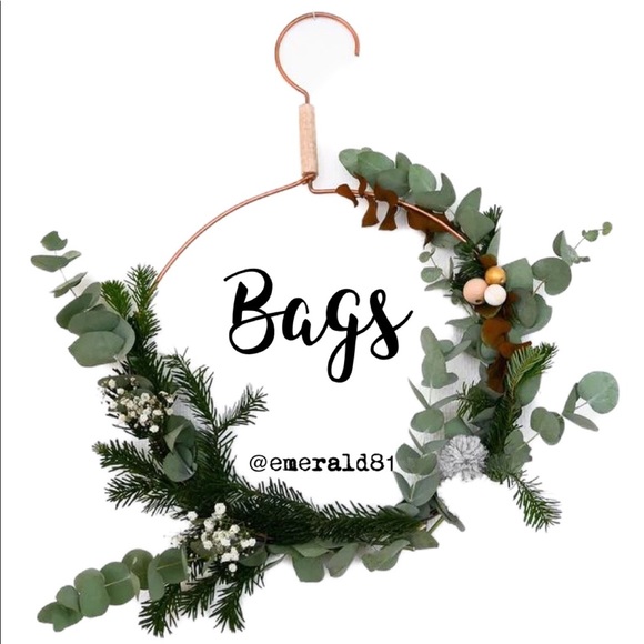 BAGS - Picture 1 of 7